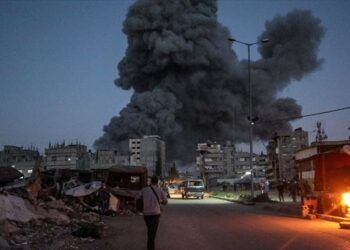 Israel mata a al menos 27 personas, 18 de ellas niños, en un bombardeo contra una escuela en Gaza