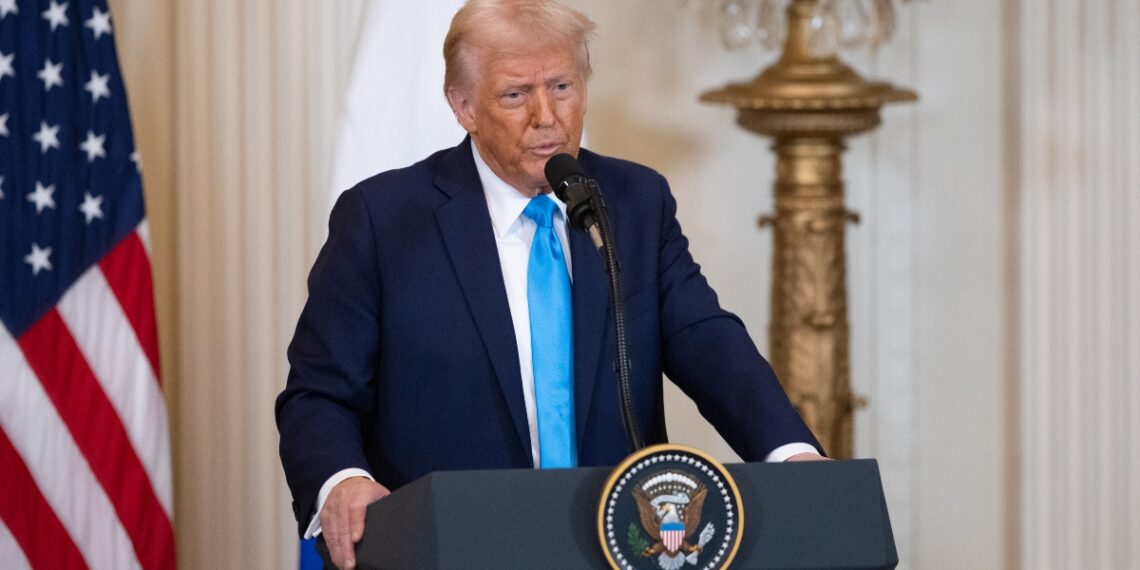 La Casa Blanca suaviza amenazas a China y la Fed