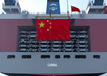 Para Ford envío de autos de EU a China por tarifas, reportan