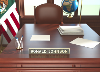 Ronald Johnson es ratificado por el Senado como embajador de EU en México