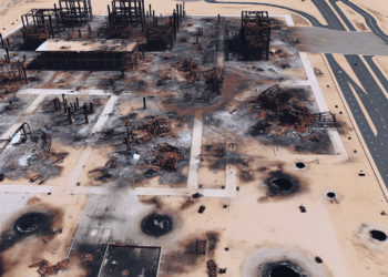 EU ataca puerto petrolero en Yemen; hutíes denuncian 20 muertos