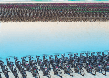 1,035 ciclistas participan en L’etape Cancún By Tour de France, cuyo banderazo de salida dio Mara Lezama