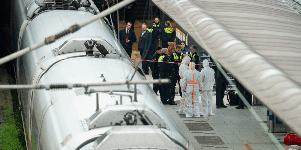 Ataque con cuchillo en estación de trenes en Alemania deja al menos 17 heridos