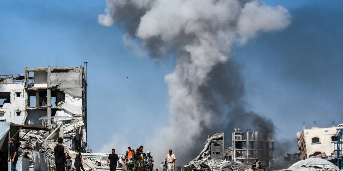 Al menos medio centenar de personas mueren en Gaza por bombardeos israelíes