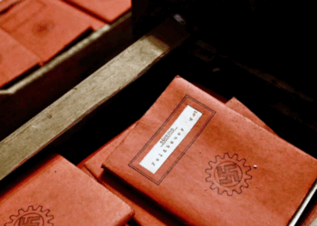 Hallan documentos nazis en archivos de la Corte Suprema argentina