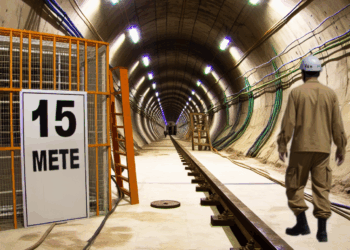 Hallan en cárcel de México túnel de 15 metros, internet de Starlink y metralladora – El Financiero