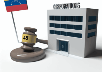 Disney suspende a 45 trabajadores venezolanos tras fallo judicial sobre protección temporal