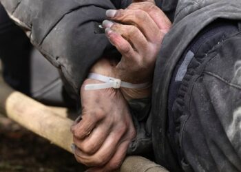 Investigación: faltan órganos en el cuerpo de un periodista ucraniano tras su cautiverio y tortura en Rusia