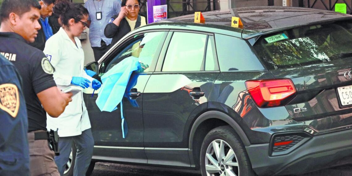 Matan a cercanos a Brugada; ven ataque contra gobierno