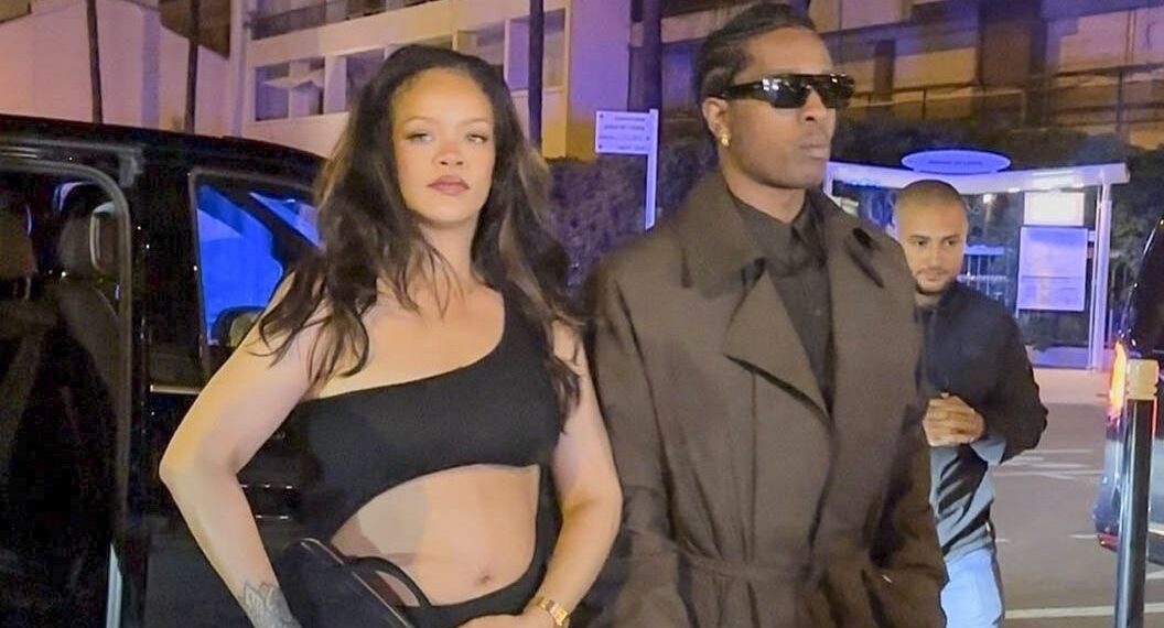 Rihanna demuestra que embarazada o no, debes llevar vestidos sexis con aberturas
