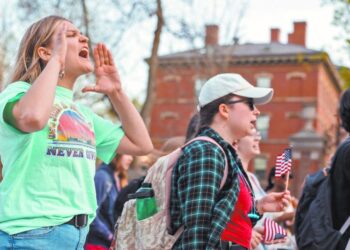 Trump da un golpe casi mortal a Harvard
