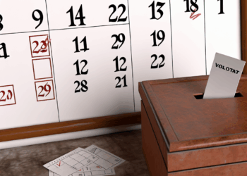 AMLO rompe 8 meses de ausencia pública para votar la elección judicial; "México es democrático", dice