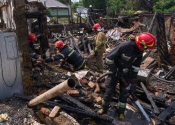 Al menos 5 muertos en ataques rusos con drones contra la ciudad ucraniana de Pryluky