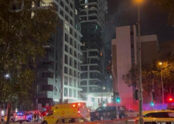 Decenas de misiles balísticos iraníes se dirigen hacia Israel, alerta el ejército israelí