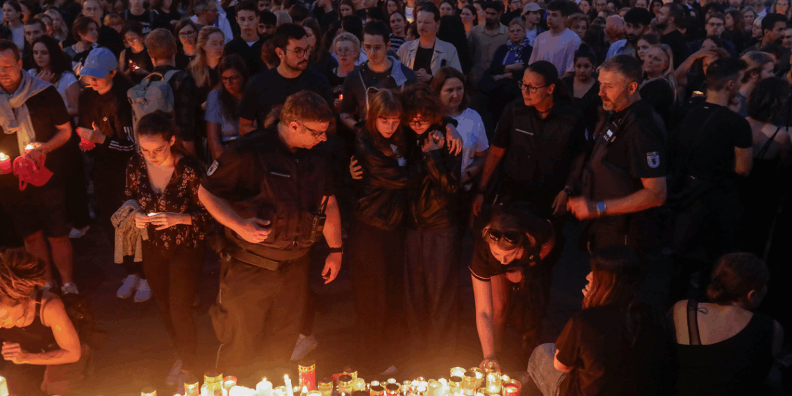 Exalumno mata a tiros a 10 personas y se suicida en un colegio de Austria