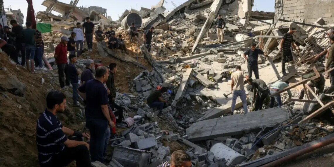 Rescatistas de Gaza reportan al menos 36 muertos en ataques israelíes