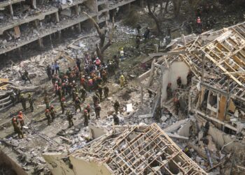 Irán lanza una oleada de misiles contra Israel tras el ataque de EE.UU.