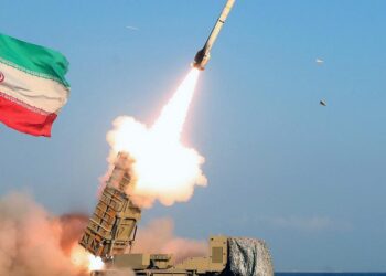 Irán lanza su respuesta y ataca la base de Estados Unidos en Qatar