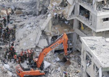 Israel advierte a Irán que pagará "un precio muy alto" tras la muerte de civiles