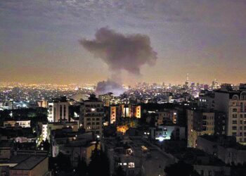 Israel lanza un ataque sobre Irán y declara el Estado de Emergencia