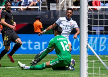 La Jornada - "Vi a un 'Tri' sin personalidad: Javier Aguirre tras goleada ante Suiza