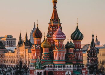 El Kremlin tilda de "inútil" al G7 y coincide con Trump en que expulsar a Rusia fue un error