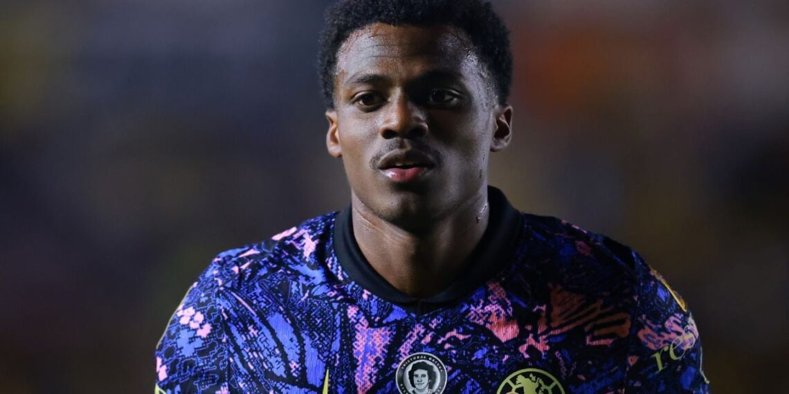La PÉSIMA noticia que recibió Javairo Dilrosun y que afectaría al Club América