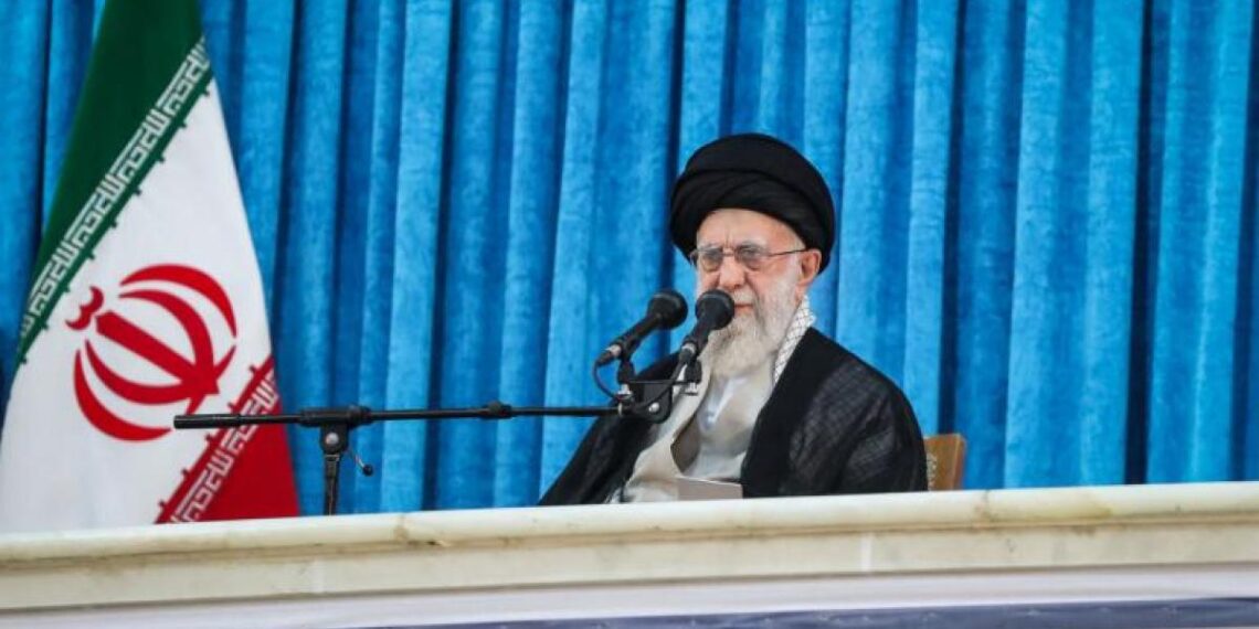 Líder Supremo de Irán dice que Israel inició una guerra