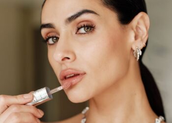 El secreto de Renata Notni para un maquillaje de alfombra roja para el Festival de Cannes 2025