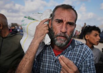 Vídeo. Varios muertos durante un ataque a un enclave humanitario en Gaza