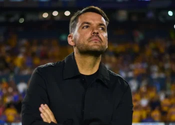 ¡No viene solo! Nicolás Larcamón llega a Cruz Azul con su equipo de confianza