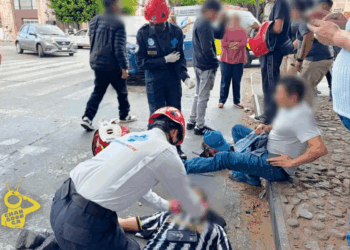 #Morelia Choque Entre Moto Y Camioneta Deja 2 Hombres Heridos En La Madero Pte - Changoonga.com