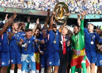 Palmer se hace ‘viral’ en momento incómodo con Trump