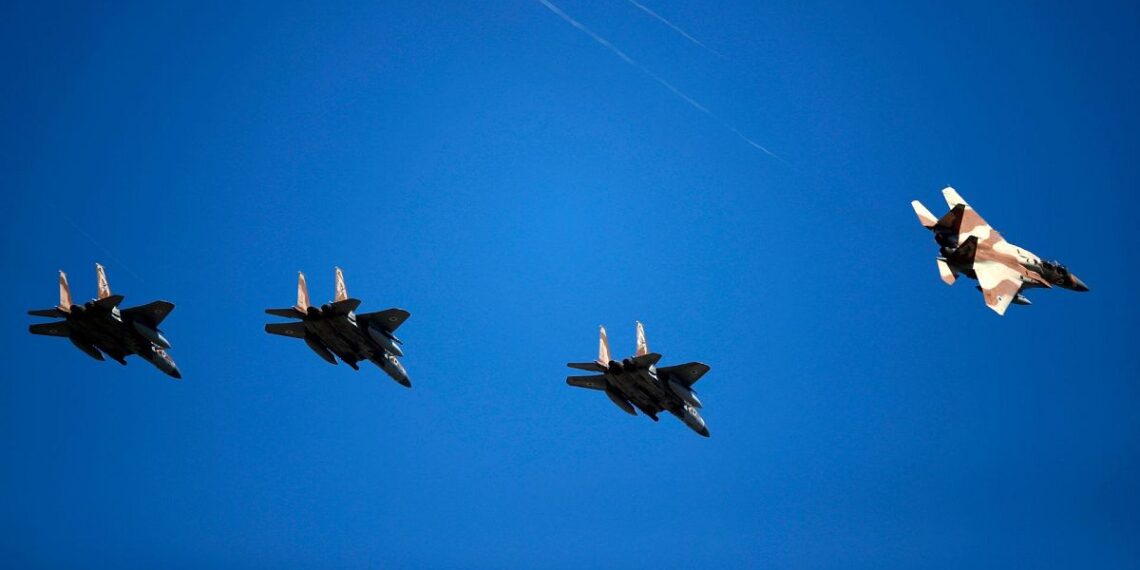 Fallo técnico de un F-15 israelí en pleno ataque a Teherán: ¿Cómo evitó el piloto un aterrizaje de emergencia en Irán?