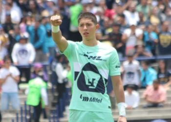 Hermano de Rodrigo Parra insulta a aficionados tras críticas al portero de Pumas: “No es mi culpa que sean pobres”