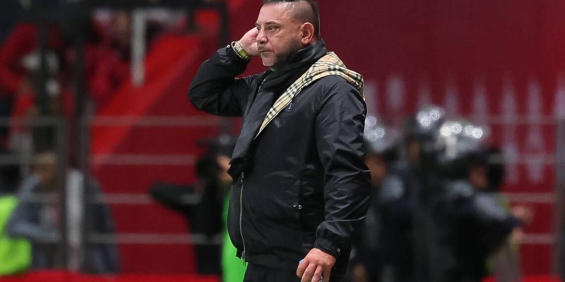 Mohamed detalla razón para alinear suplentes contra Tigres