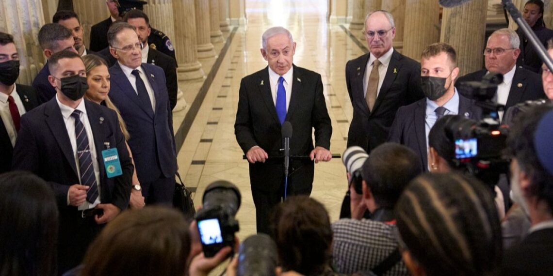 Netanyahu y Trump abordan la liberación de los rehenes israelíes y un posible alto el fuego en Gaza