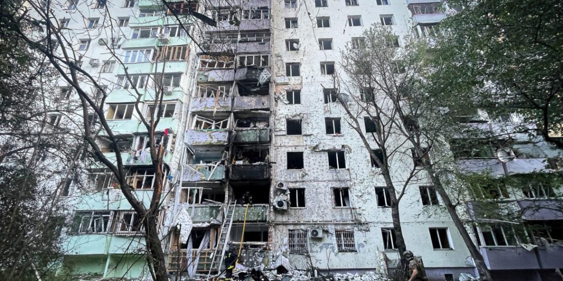 Rusia ataca el oeste de Ucrania con drones y misiles, mata a dos personas