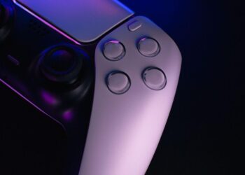 Sony intensifica la batalla este verano rebajando agresivamente su PS5 Slim Digital junto con el Call Of Duty: Black Ops 6