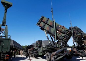 Trump dice que Estados Unidos enviará sistemas de defensa antiaérea Patriot a Ucrania
