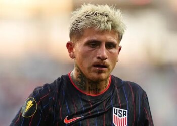 ¿Diego Luna jugaría en el América? El mexicoestadounidense sorprende con su respuesta en plena Copa Oro | TUDN Copa Oro