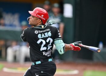 La Jornada - Pelotazo en el Harp Helú lleva a niño a terapia intensiva; Diablos Rojos se pronuncian