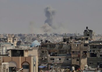 Vídeo. NO COMMENT: Ataque israelí contra un campo de desplazados en Gaza