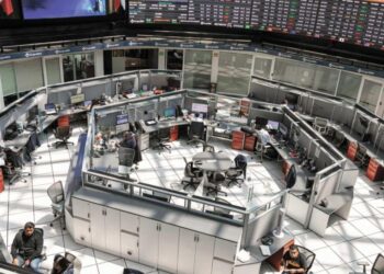 BMV cierra con ganancias moderadas; destacan acciones de Quálitas, Walmex y Bimbo