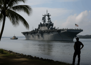 Arribo a Panamá de un buque de guerra estadounidense con rumbo a las playas de Venezuela. – Dimension Turistica Magazine