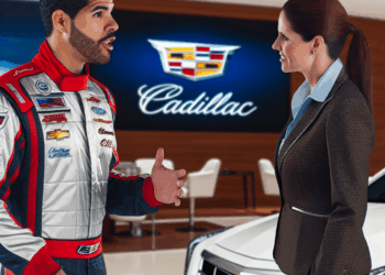 Cadillac logró convencer a 'Checo' Pérez