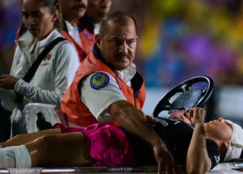 Charlyn Corral será operada tras golpe en la cara recibido ante Barcelona