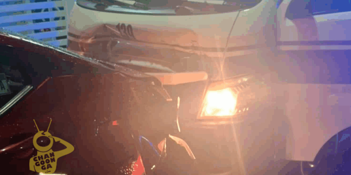 #Morelia Chofer De Combi Gris 1 Choca Al Ser Baleado En Manantiales - Changoonga.com