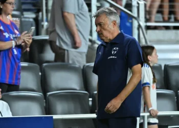 Doménec Torrent se 'engancha' con reportero por derrota de Rayados en Leagues Cup