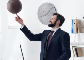 Los negocios son como el deporte, se requieren práctica, estrategia y trabajo en equipo